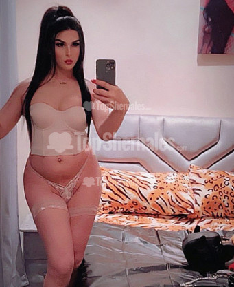 Photo escort girl Rawaa bomba: the best escort service