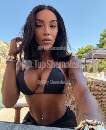 Photo escort girl Esther Brazilian XXL: the best escort service