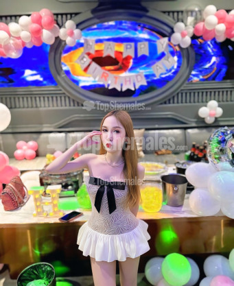 Photo escort girl Leah: the best escort service