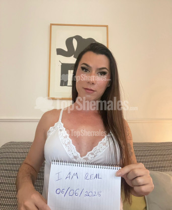 Photo escort girl Gabriely: the best escort service