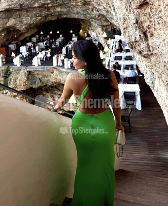 Photo escort girl Luna Almasi: the best escort service