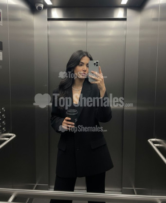 Photo escort girl Dolunay: the best escort service